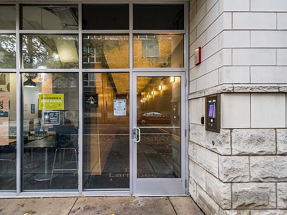 2nd image of 873 N Larrabee St APT 706