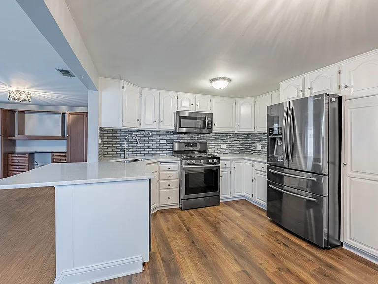 8912 S Ryan Rd #HOUSE — Photo 10
