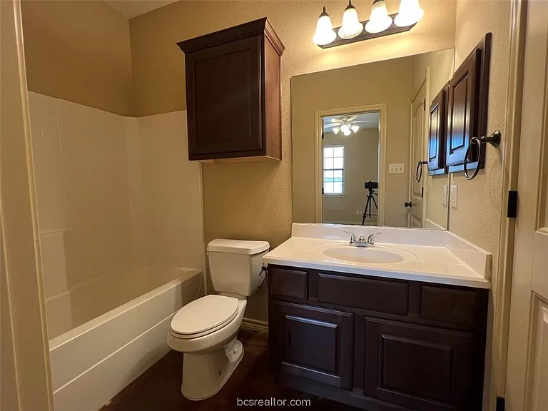 3339 General Pkwy — Photo 16