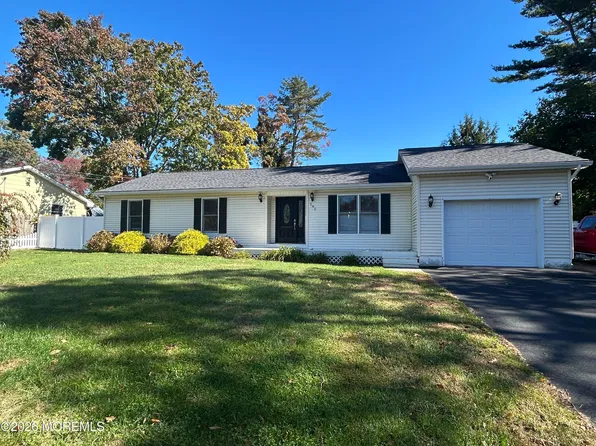 192 Maple Avenue, Island Heights, NJ 08732