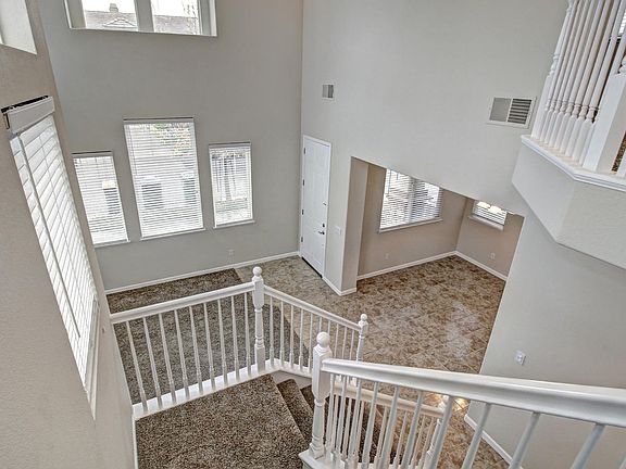 4th image of 387 Rosebriar Pl