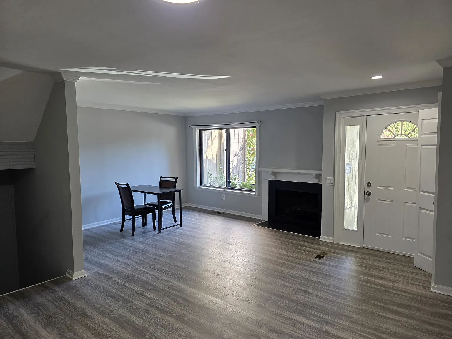 3 bed, 3.5 bath, 2272 sqft, $2,750 — Photo 3