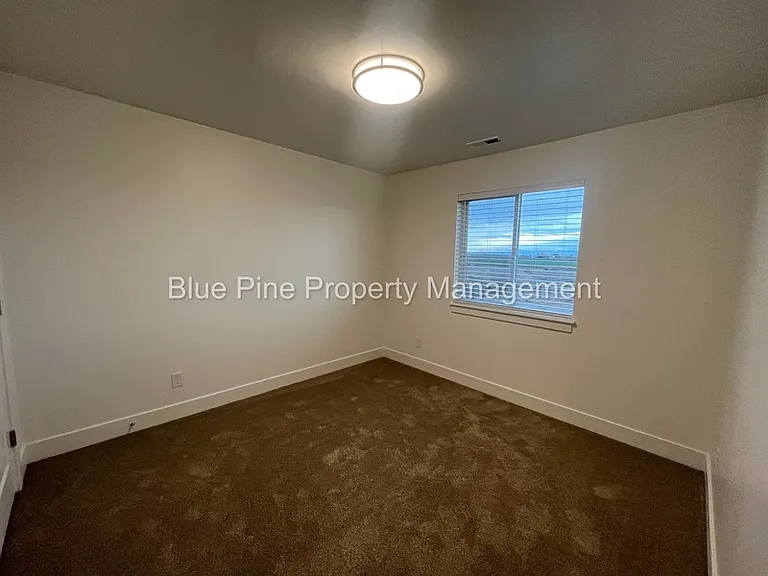 6322 N Freedom Rd #4 — Photo 13