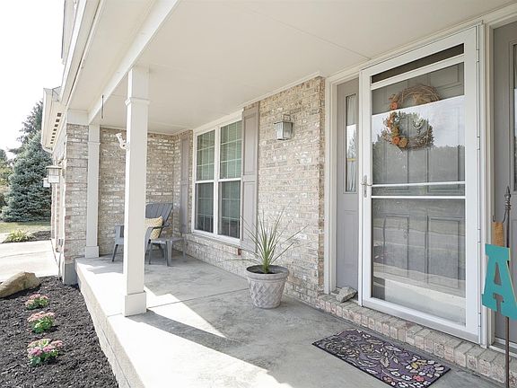 2nd image of 7279 Rolling Meadows Dr
