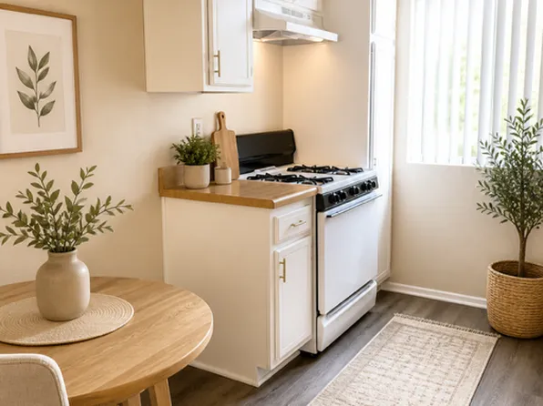 Victory Apartments, 15037 Victory Blvd #205, Van Nuys, CA 91411