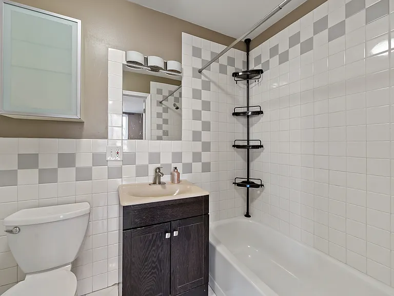 443 Fairmount Ave #C — Photo 9