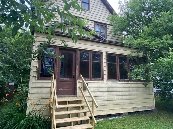 704 E Easterday Ave, Sault Sainte Marie, MI 49783