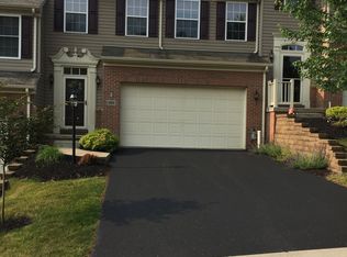 231 Maple Ridge Dr, Canonsburg, PA 15317