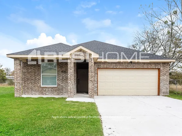 1223 S Rockwall Ave, Terrell, TX 75160