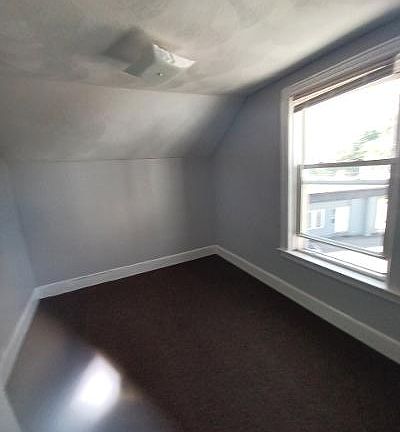 4th image of 12 Worth St