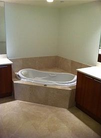 4th image of 2650 Lake Shore Dr Unit 502