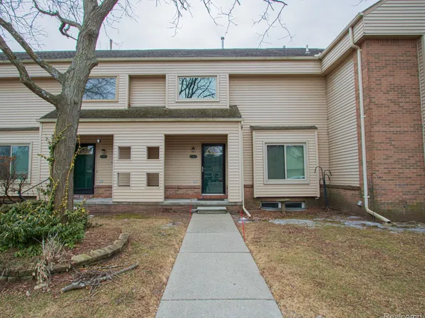 24705 Bashian Dr, Novi, MI 48375