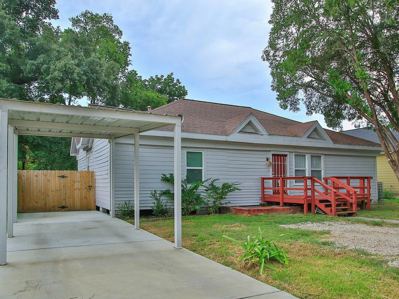 3 bed, 2.0 bath, 1504 sqft, $1,650 — Photo 2