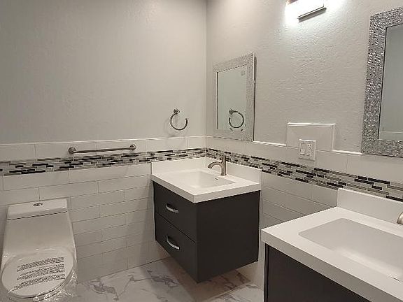 3rd image of 4228 Balboa St
