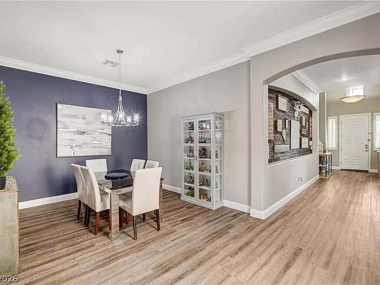 8086 Merlewood Ave — Photo 20