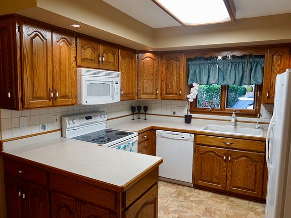 Main - Kitchen