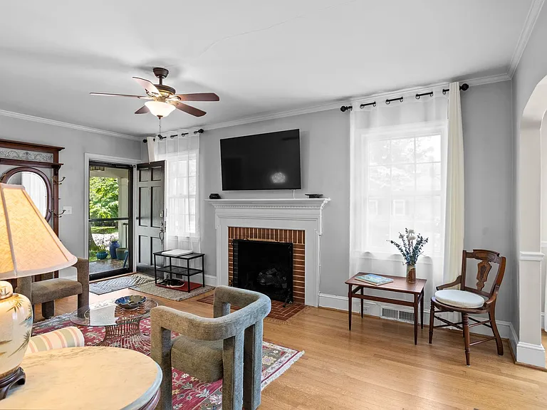 2377 Westfield Ave — Photo 20