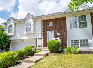 900 Dayspring Ln, Trenton, OH