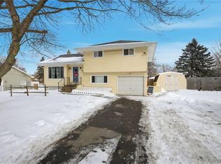 987 Lockport Rd, Youngstown, NY 14174