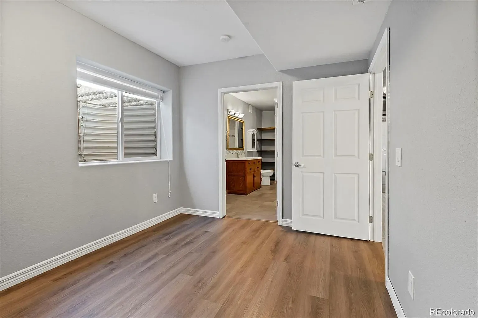 1 bed, 1000 sqft, $2,100 — Photo 2