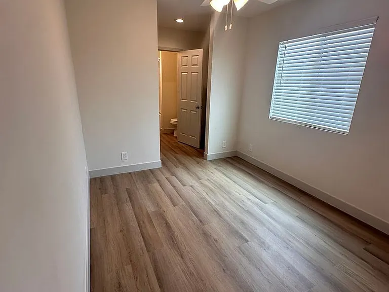 906 Emory Street 931 #933 — Photo 20