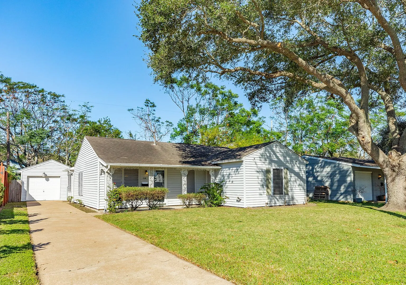 Beautiful 3 bedroom, 1 bath single family home for rent near UTMB — Photo 1