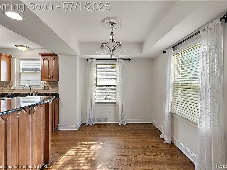 2209 Windemere Rd — Photo 8