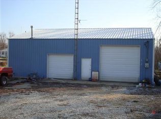 616 7th St, Bedford, IN 47421