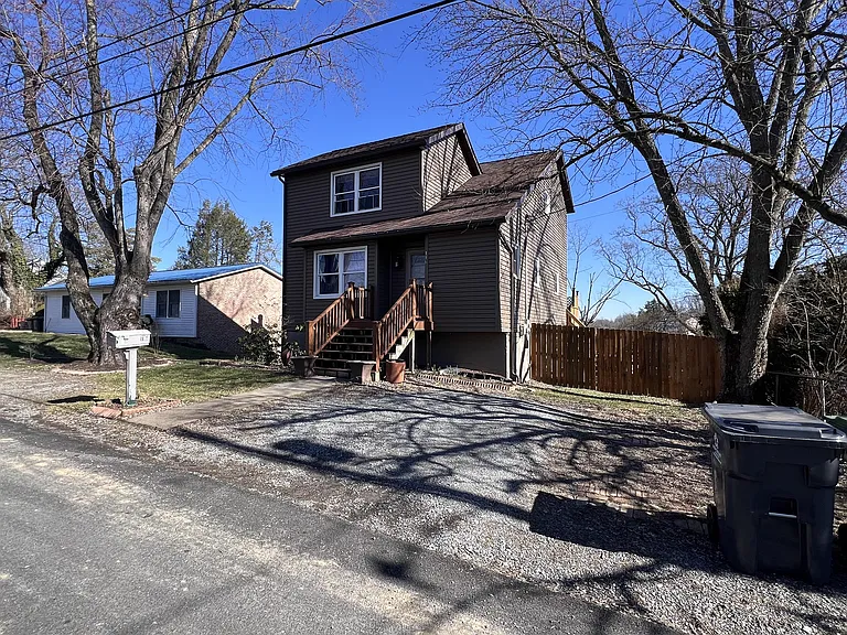 116 Ridgeley Rd — Photo 31