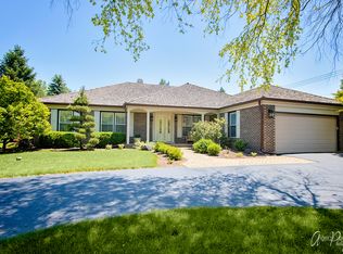 1680 Bordeaux Ln, Long Grove, IL 60047