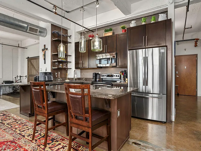 831 S Flores St #2201 — Photo 17