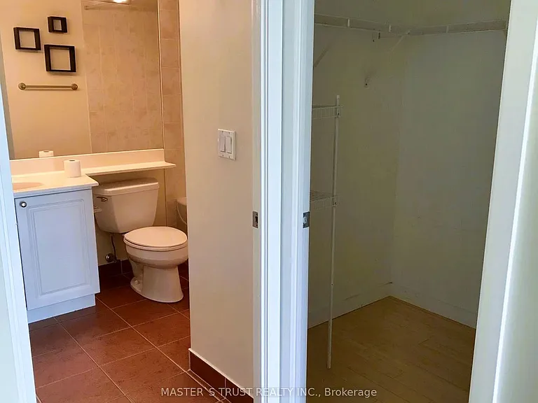 219 Fort York Blvd #312 — Photo 6