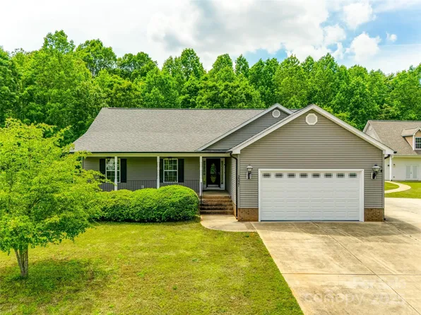 2027 Ellison Dr, Rock Hill, SC 29730