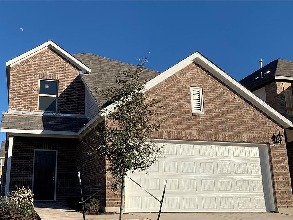 1st image of 127 Thornless Cir