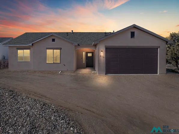 210 Skyline Dr, Elephant Butte, NM 87935