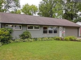 385 Girard Dr, Berea, OH 44017
