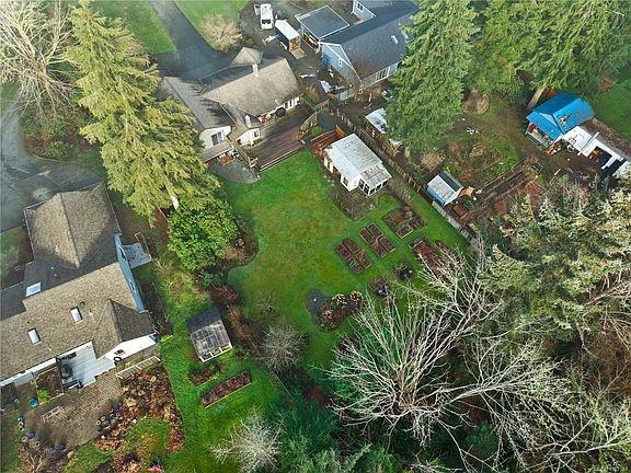 5th image of 103 Redonda Way