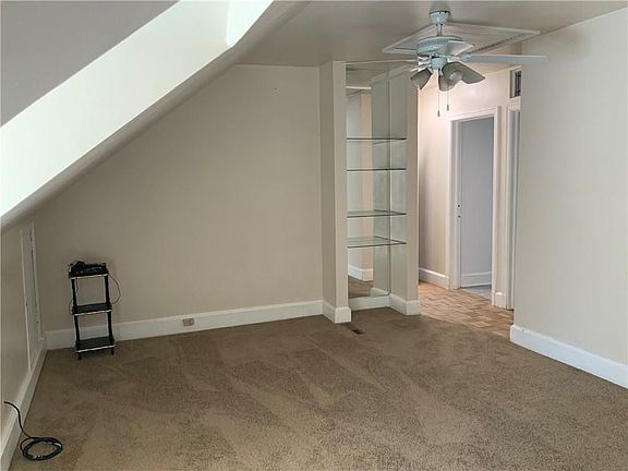 5th image of 660 E Morningside Dr NE