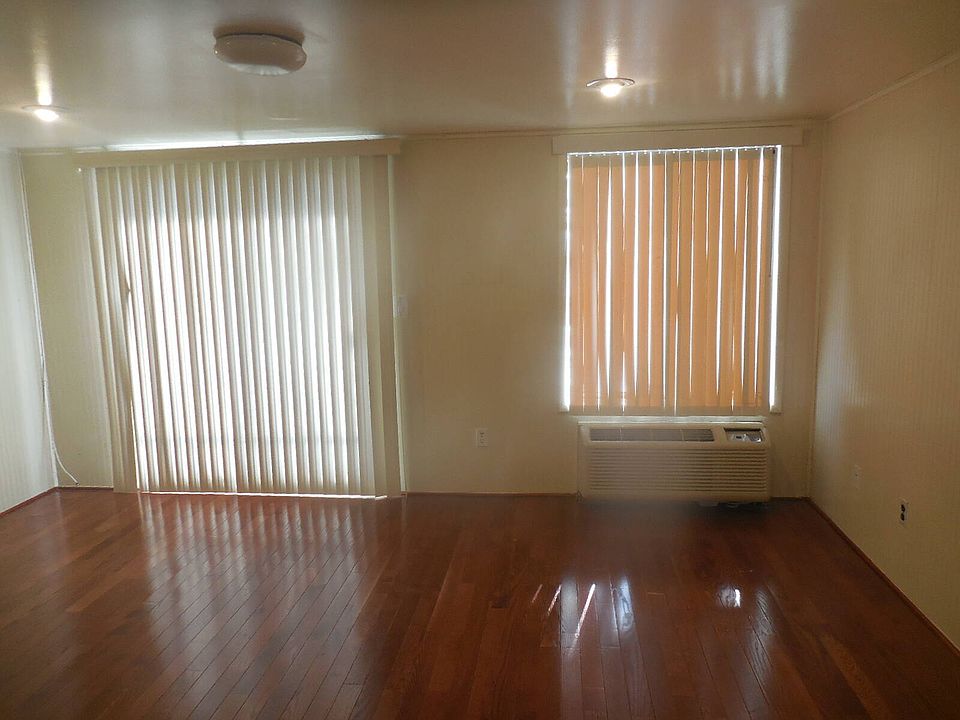 1st image of 1453 E 108th St Floor 1