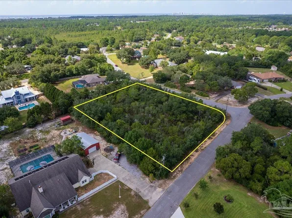 9425 Bone Bluff Dr, Navarre, FL 32566