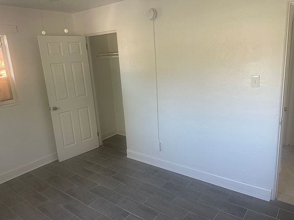 5th image of 1036 Union St S APT B