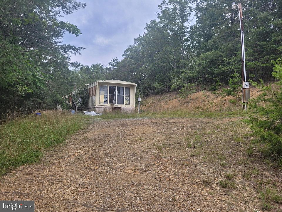 1st image of 491 Frenchburg Estates Dr