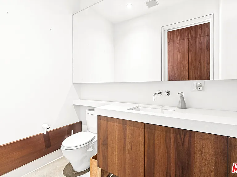 524 Rialto Ave — Photo 15
