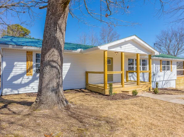 120 Dennis Rd, Trenton, GA 30752