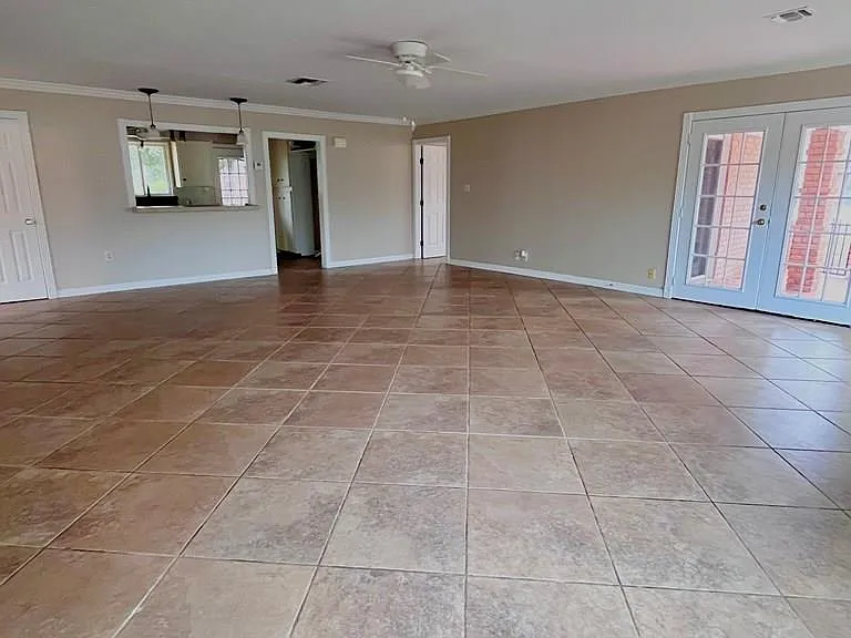 6 Country Club Rd — Photo 7