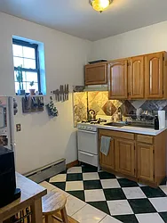 Rented by Apple Exclusive Realty Inc