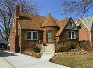 9210 S Trumbull Ave, Evergreen Park, IL 60805