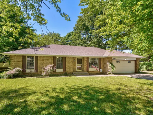 1139 E Morningside Street, Springfield, MO 65807