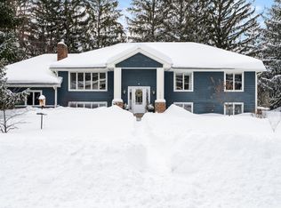 1266 Belmont Dr, Woodbury, MN 55125