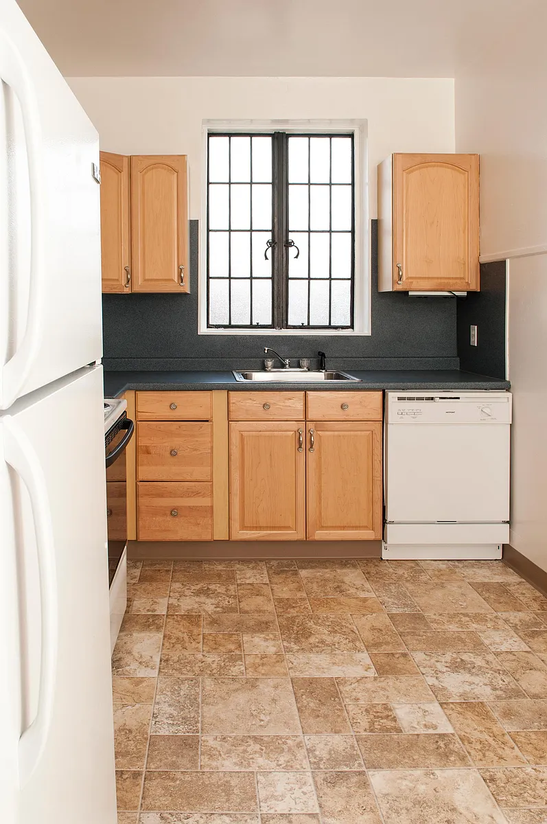 Building Photo - 520 Clay Ave #3404